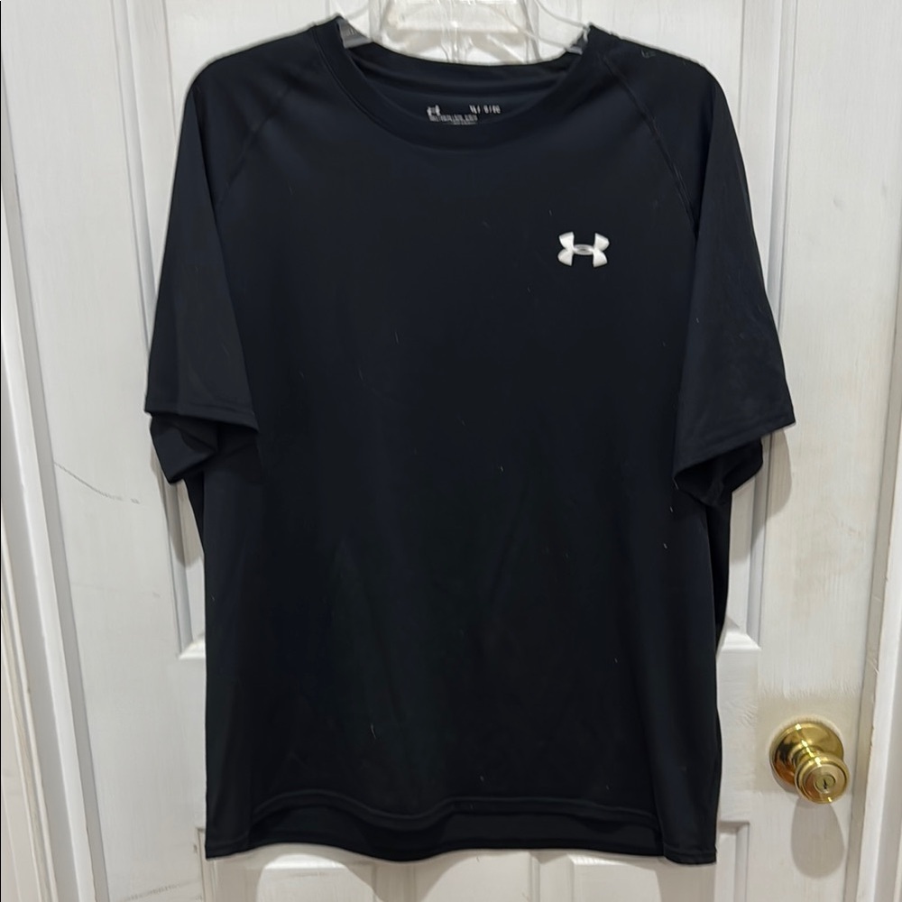 Under Armour Men's Black Shirt
